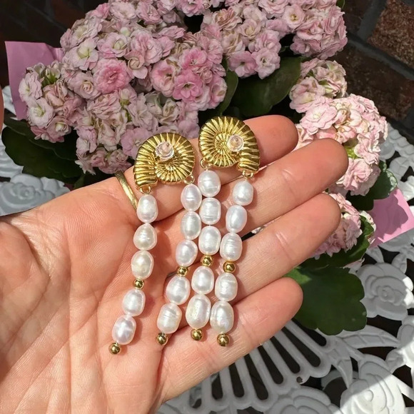 Freshwater Pearl 18K Gold Stainless Steel Waterproof Tassel Shell Earrings - Picture 13 of 15